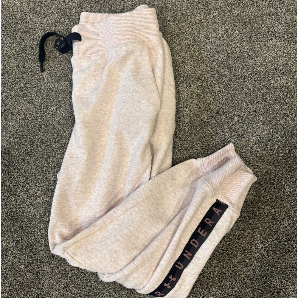 Under Armour / small Heathered pink joggers